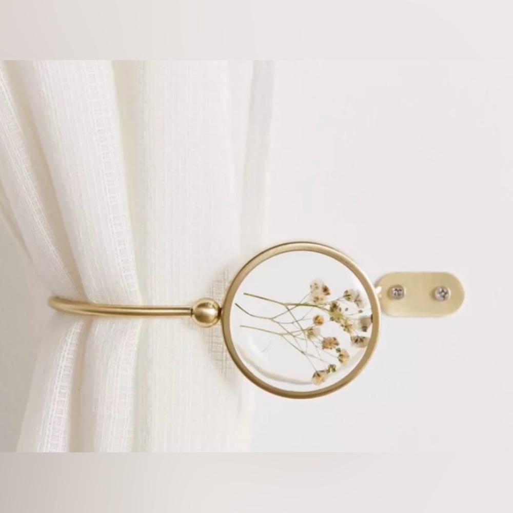 Urban Outfitters Pressed Floral Curtain Tiebacks SET OF 2~ NWT ( MSRP $78)